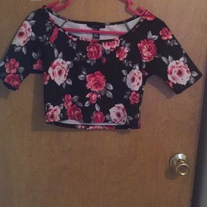 Floral cropped top